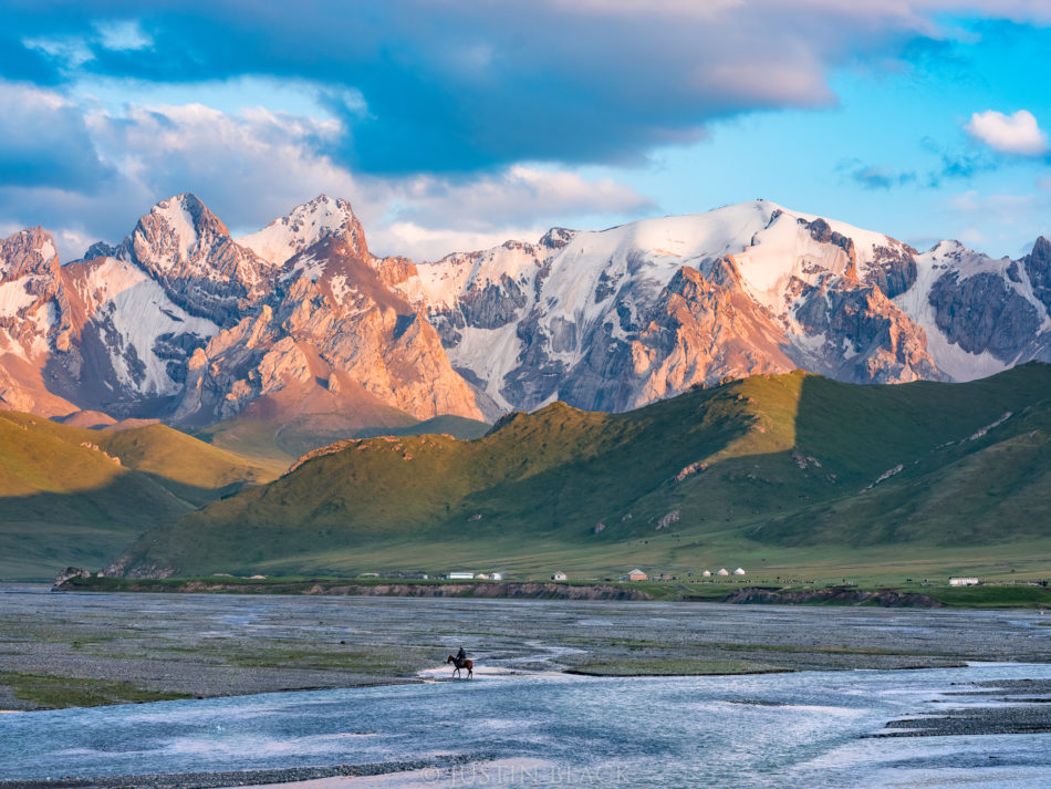 Visionary Wild (Kyrgyz Republic • Visionary Wild )