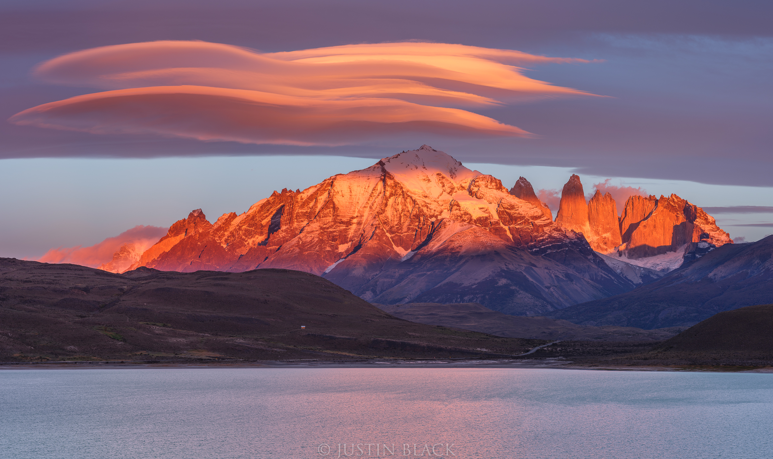 Visionary Wild (Torres del Paine • Visionary Wild )